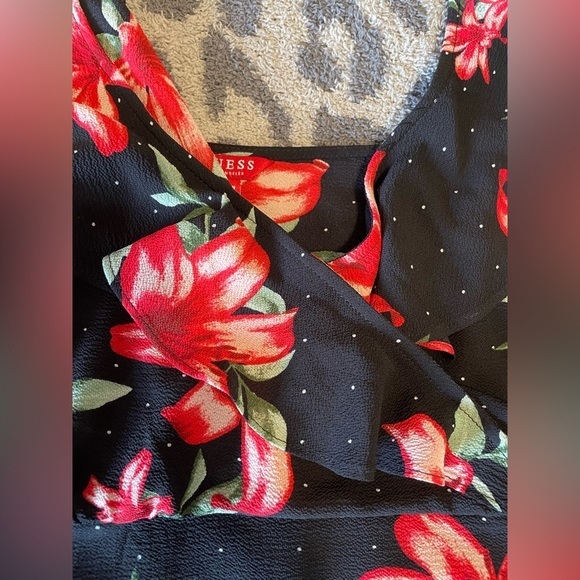 M Guess Crop Top Red Lily Flower - Picture 11 of 16